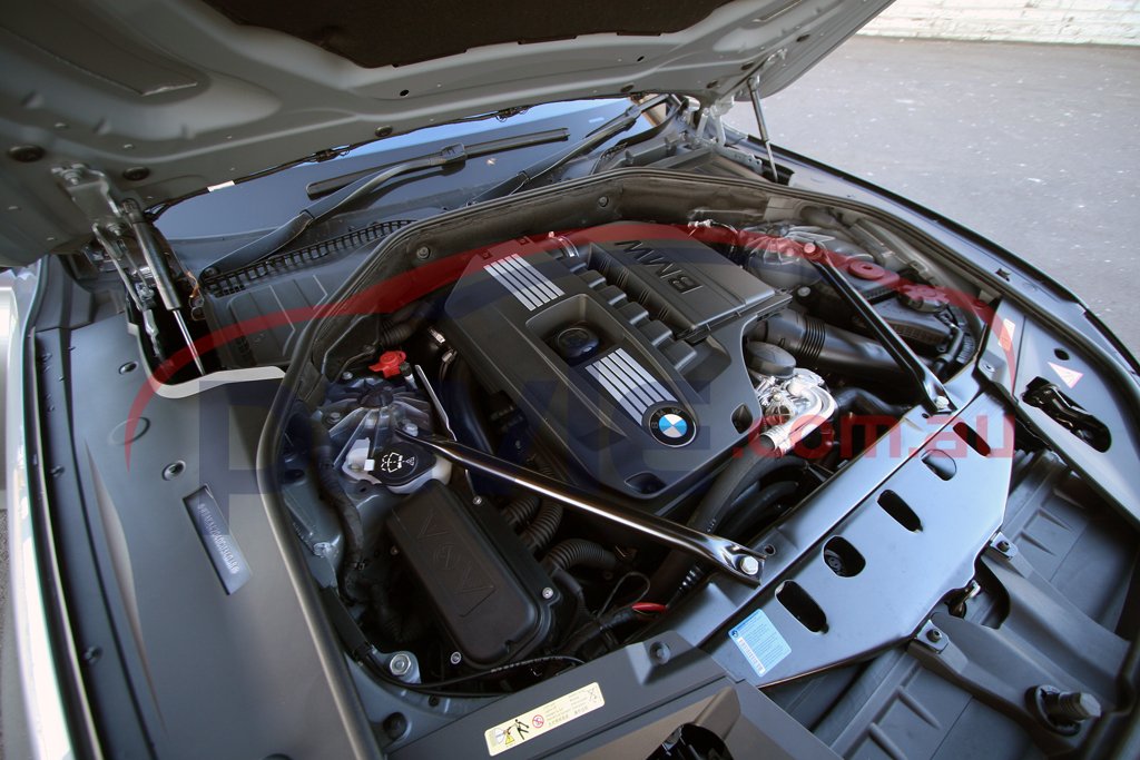 2009 BMW 740i Engine Bay