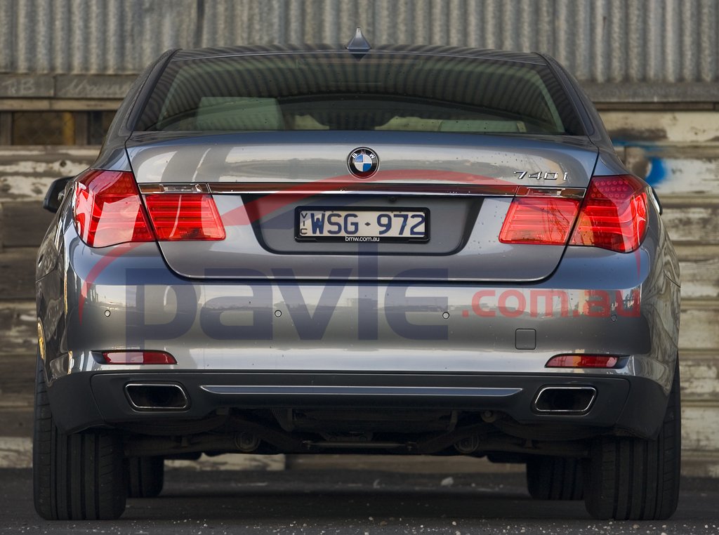 2009 BMW 740i Exterior